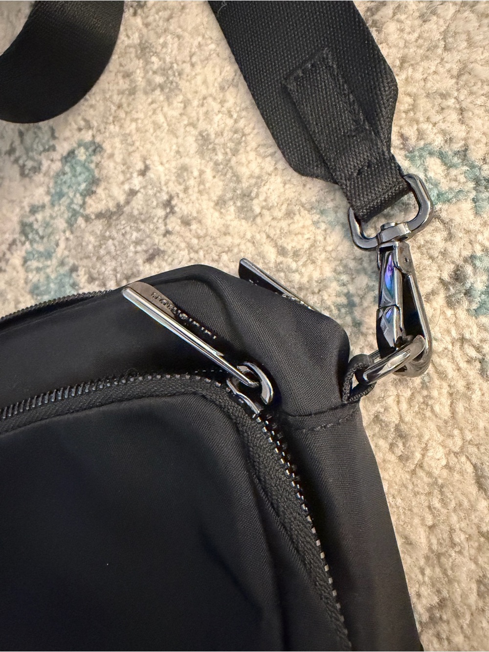 lululemon athletica Black 3L Crossbody Belt Bag - Picture 3 of 11